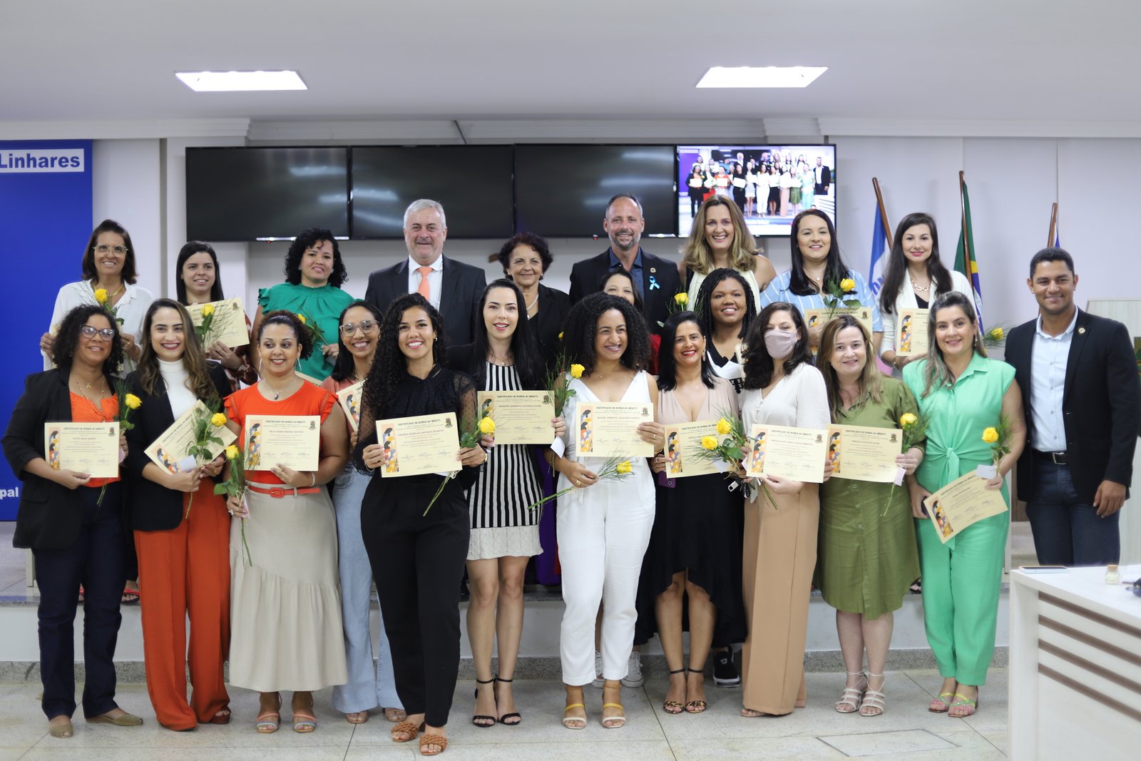 Notícia Músicos e Mulheres Empreendedoras são homenageados em solenidades