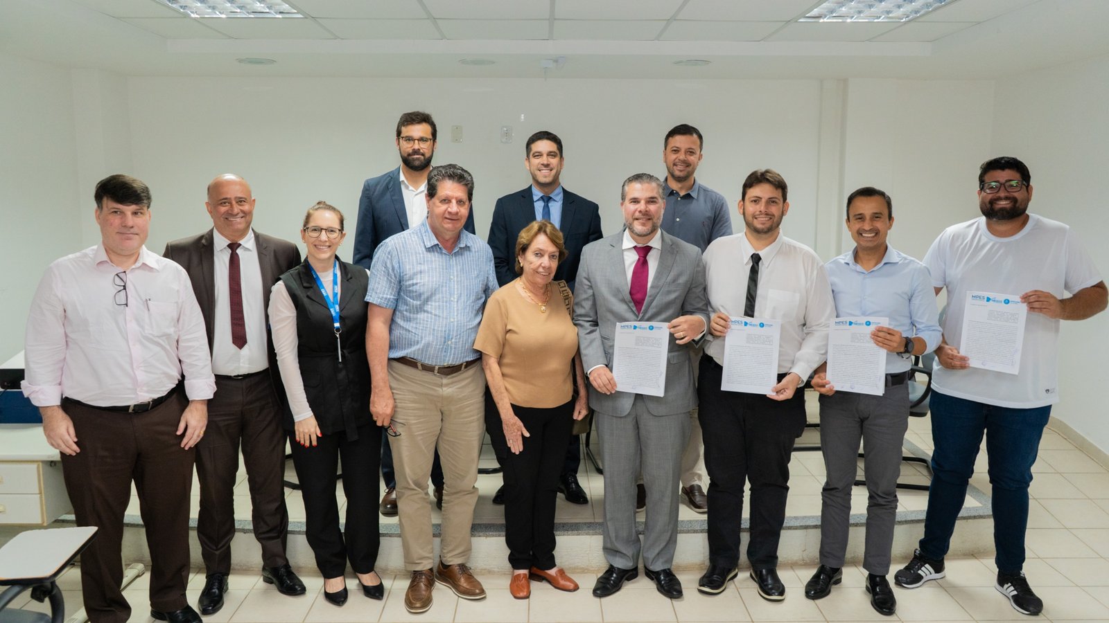 NOTÍCIA: Presidente e Procurador-Geral da CML participam de assinatura de contrato da nova gestão do Hospital Rio Doce