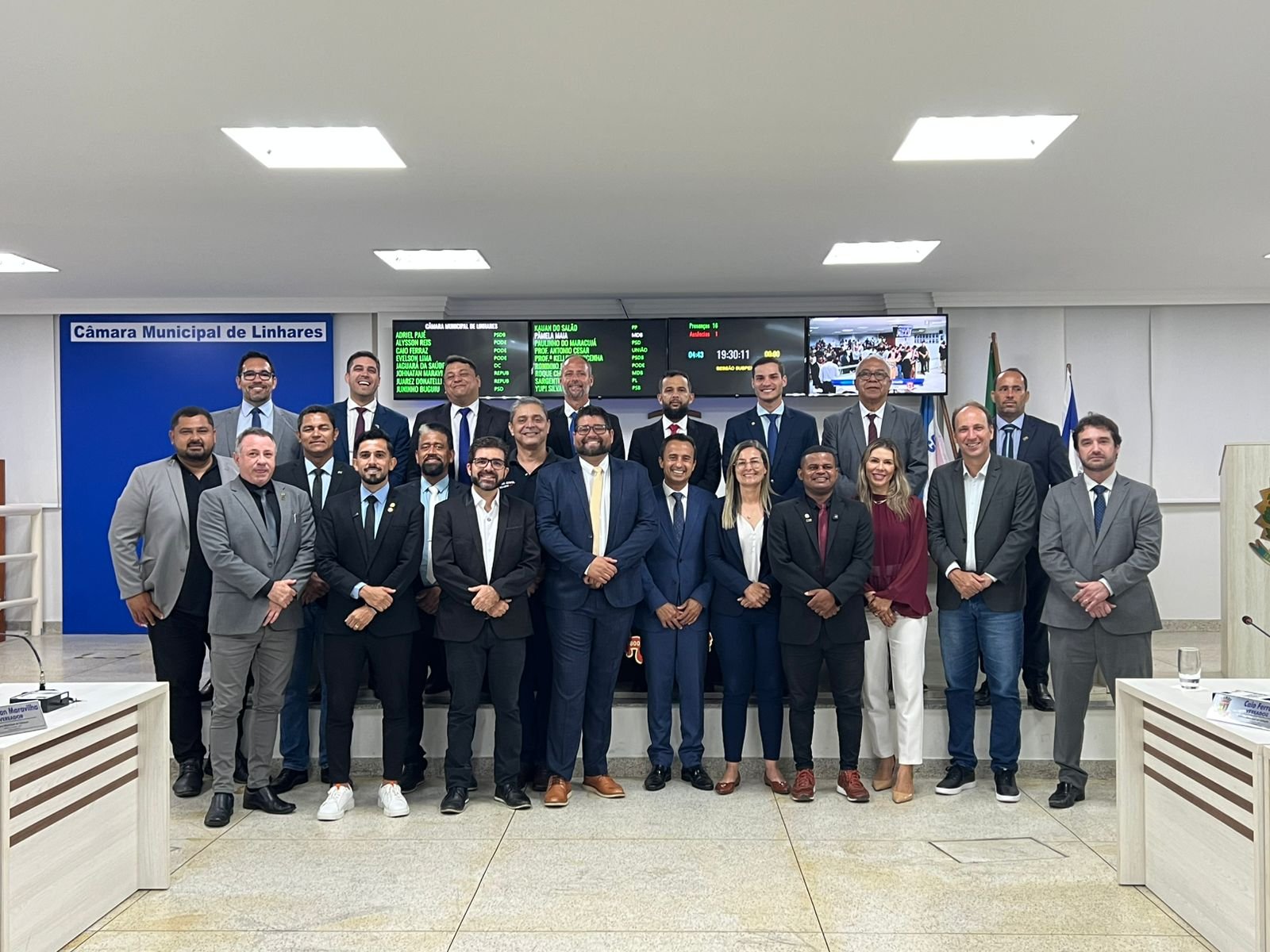 NOTÍCIA: Câmara de Linhares abre trabalhos legislativos de 2026 reunindo os três poderes