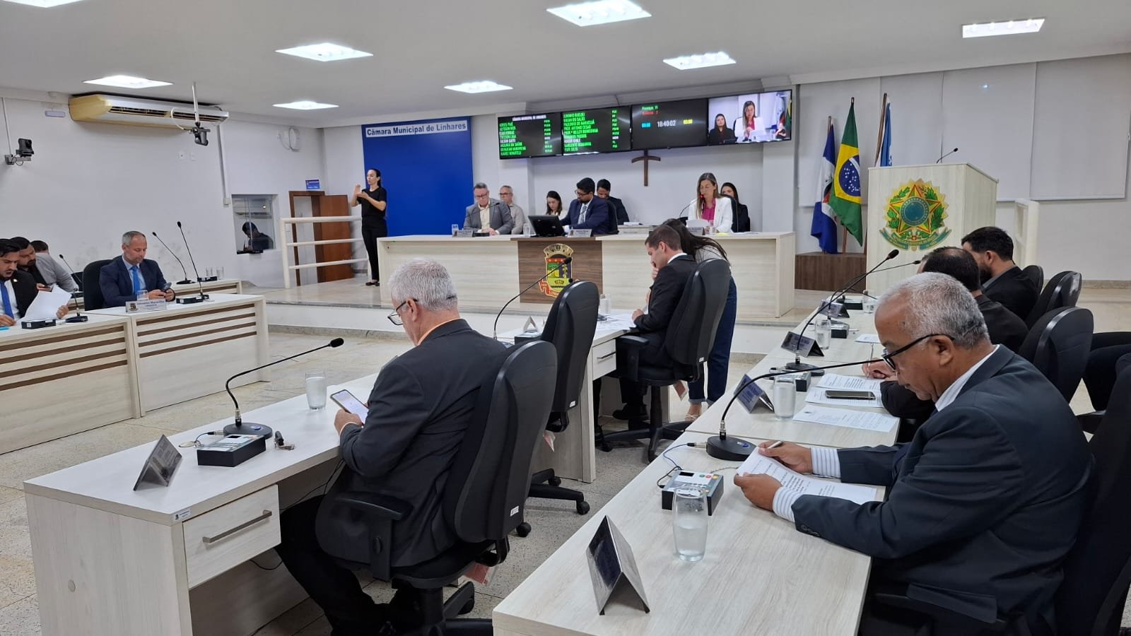 NOTÍCIA: Câmara de Linhares aprova subsídio que reduz o preço da passagens de ônibus